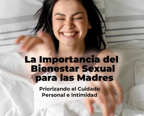 Mujer feliz en la cama después de sexo
